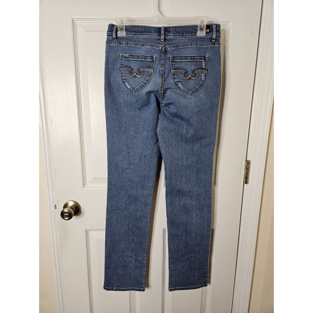 Jordache Womens Blue Straight Jeans Sz 6x32 Distressed